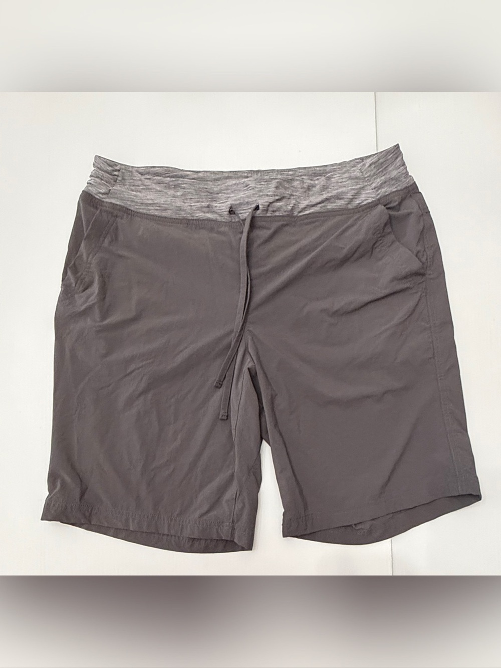 Duluth Trading Co - Women's Armachillo Cooling 10" Shorts - 16